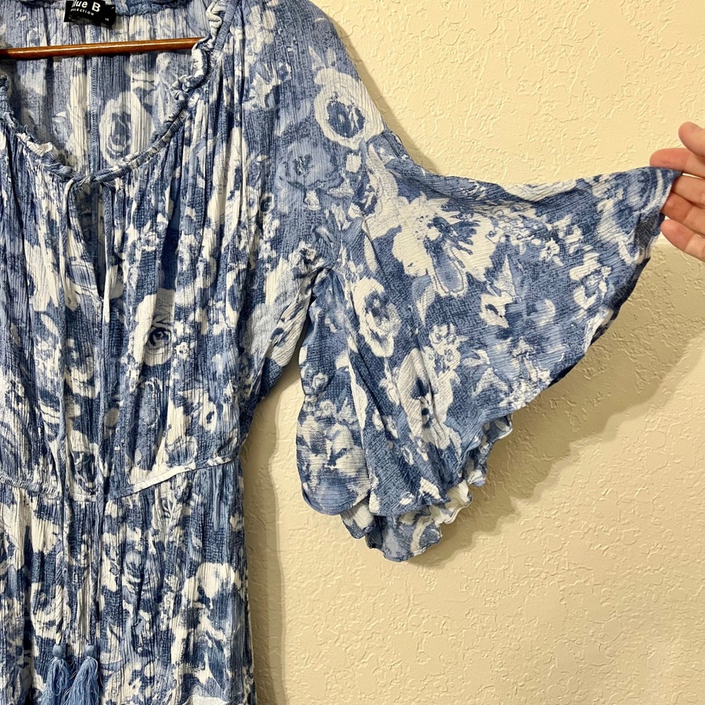 Blue B Collection Women's Romper Blue White Floral Tie Neck Ruffle Sleeve M - Picture 2 of 7